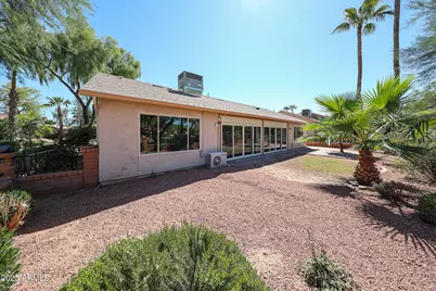 6926 S Oakmont Drive, Chandler, AZ 85249 - Photo 4