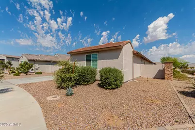 1194 E Meadowridge Drive, Casa Grande, AZ 85122 - Photo 4