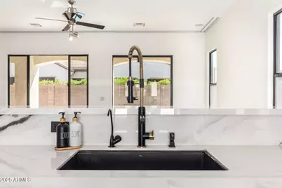 2541 E Wisteria Drive, Chandler, AZ 85286 - Photo 16