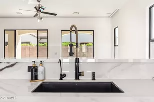 2541 E Wisteria Dr, Chandler, AZ 85286 - Photo 16