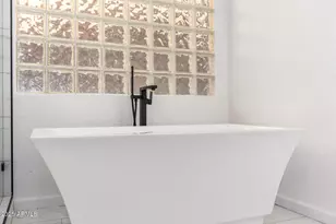 2541 E Wisteria Dr, Chandler, AZ 85286 - Photo 28