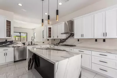 2541 E Wisteria Drive, Chandler, AZ 85286 - Photo 12