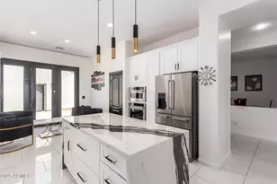 2541 E Wisteria Dr, Chandler, AZ 85286 - Photo 10