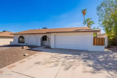 4313 E Pearce Road, Phoenix, AZ 85044 - Photo 1