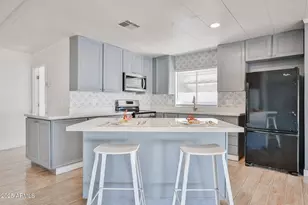 303 E South Mountain Ave, Phoenix, AZ 85042 - Photo 2