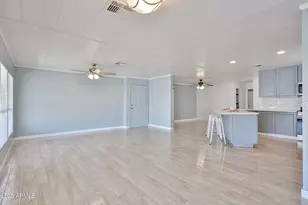 303 E South Mountain Ave, Phoenix, AZ 85042 - Photo 22