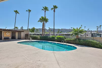 303 E South Mountain Avenue #100, Phoenix, AZ 85042 - Photo 6
