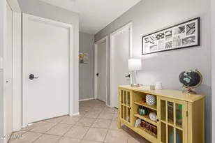 3947 S Soho Ln, Chandler, AZ 85286 - Photo 4