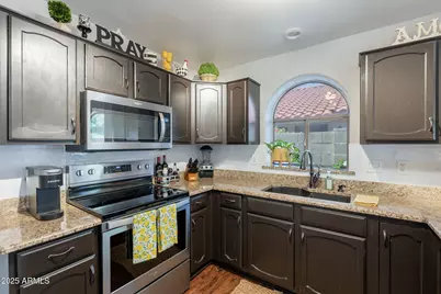 8846 E Windrose Drive, Scottsdale, AZ 85260 - Photo 14