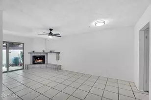 1138 E Kaler Dr, Phoenix, AZ 85020 - Photo 6