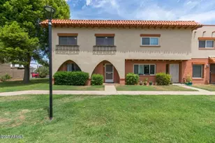 2915 E Fairmount Ave, Phoenix, AZ 85016 - Photo 1