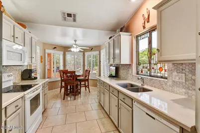 9013 W Marco Polo Road, Peoria, AZ 85382 - Photo 8