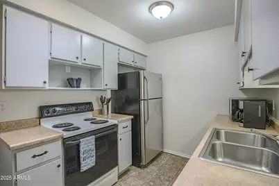 10815 W Northern Avenue #102, Glendale, AZ 85307 - Photo 10