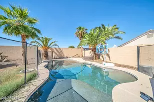 12510 W Santa Fe Ln, El Mirage, AZ 85335 - Photo 32