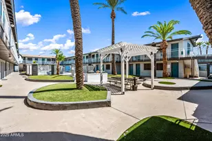 3025 N 32nd St, Phoenix, AZ 85018 - Photo 20