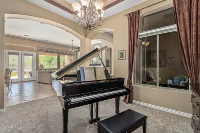 1619 W Moody Trail, Phoenix, AZ 85041 - Photo 6