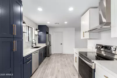 8104 N 45th Avenue, Glendale, AZ 85302 - Photo 14