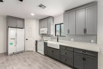 8104 N 45th Avenue, Glendale, AZ 85302 - Photo 36