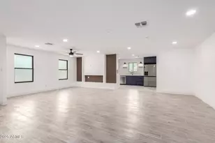 8104 N 45th Ave, Glendale, AZ 85302 - Photo 12