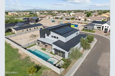 8514 S 9th Drive, Phoenix, AZ 85041 - Photo 6