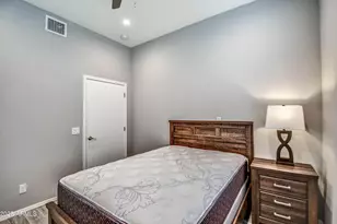 1037 S Farmer Ave, Tempe, AZ 85281 - Photo 12