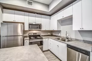 1037 S Farmer Ave, Tempe, AZ 85281 - Photo 6
