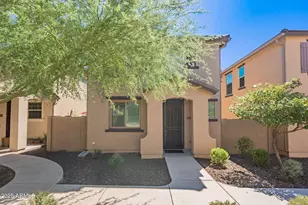 2437 N 73rd Dr, Phoenix, AZ 85035 - Photo 2