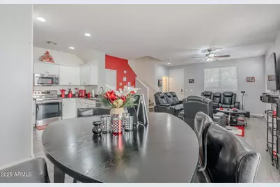 2437 N 73rd Drive, Phoenix, AZ 85035 - Photo 10