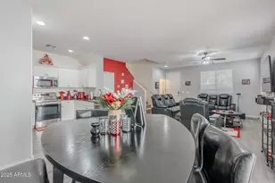 2437 N 73rd Dr, Phoenix, AZ 85035 - Photo 10