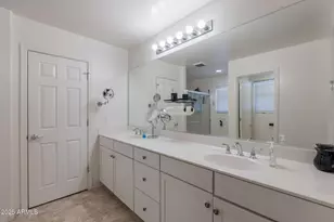 2437 N 73rd Dr, Phoenix, AZ 85035 - Photo 20