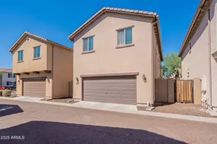 2437 N 73rd Dr, Phoenix, AZ 85035 - Photo 38