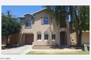 1410 E Mobile Ln, Phoenix, AZ 85040 - Photo 1