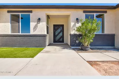 31611 N 164th Avenue, Surprise, AZ 85387 - Photo 4