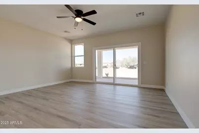 31611 N 164th Avenue, Surprise, AZ 85387 - Photo 14