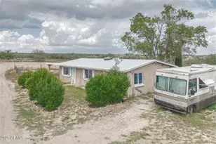 10019 S Honeysuckle Dr, Hereford, AZ 85615 - Photo 22