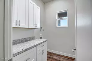 25113 W Lowden Rd, Wittmann, AZ 85361 - Photo 22