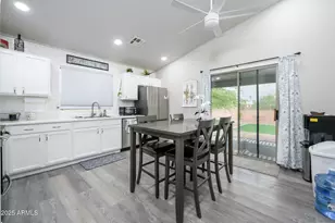 993 S 239th Dr, Buckeye, AZ 85326 - Photo 4