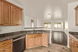 16024 W Gelding Dr, Surprise, AZ 85379 - Photo 10