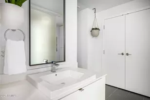 200 W Portland St, Phoenix, AZ 85003 - Photo 26