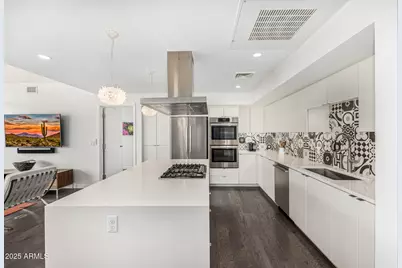 200 W Portland Street #827, Phoenix, AZ 85003 - Photo 10