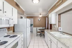 13601 N 111th Ave, Sun City, AZ 85351 - Photo 12