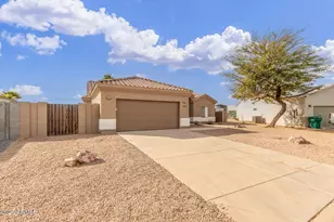 10691 W Arivaca Dr, Arizona City, AZ 85123 - Photo 2