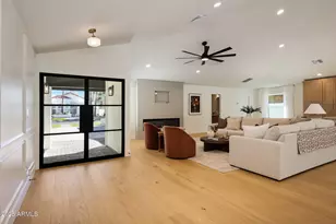 7716 W John Cabot Rd, Glendale, AZ 85308 - Photo 10