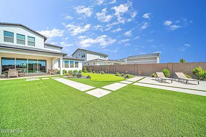 17329 W Gretna Street, Surprise, AZ 85388 - Photo 10