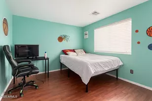 1917 W Burgess Ln, Phoenix, AZ 85041 - Photo 10