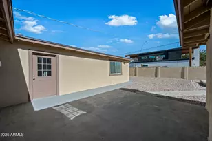 2601 N 51st St, Phoenix, AZ 85008 - Photo 30