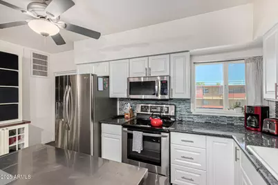 351 E Thomas Road #D505, Phoenix, AZ 85012 - Photo 6