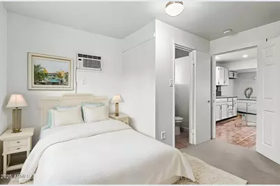 1642 N 38th Avenue, Phoenix, AZ 85009 - Photo 16