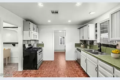 1642 N 38th Avenue, Phoenix, AZ 85009 - Photo 6