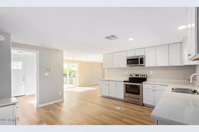 3032 E 15th Avenue, Apache Junction, AZ 85119 - Photo 10